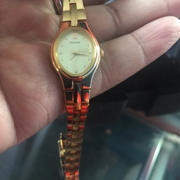 Watch - Picture 4 of 4